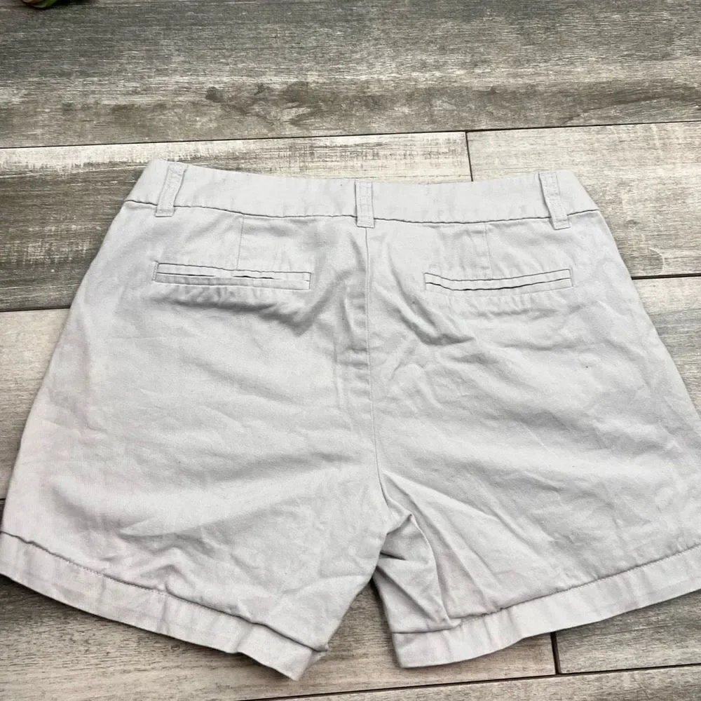 J Crew chino shorts 4‎